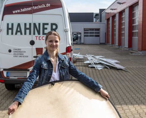 Jennifer Kreß als Organisationstalent bei HAHNER Technik